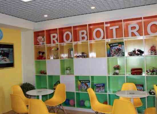 乐博机器人教育加盟