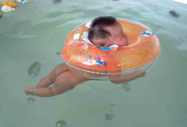 贝比乐婴儿游泳馆加盟